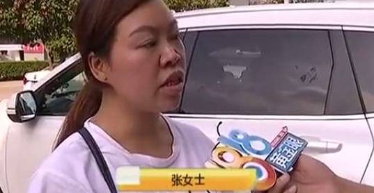 因为|母亲大闹幼儿园：红包给少了儿子被打傻，幼儿园：她硬塞给我们的