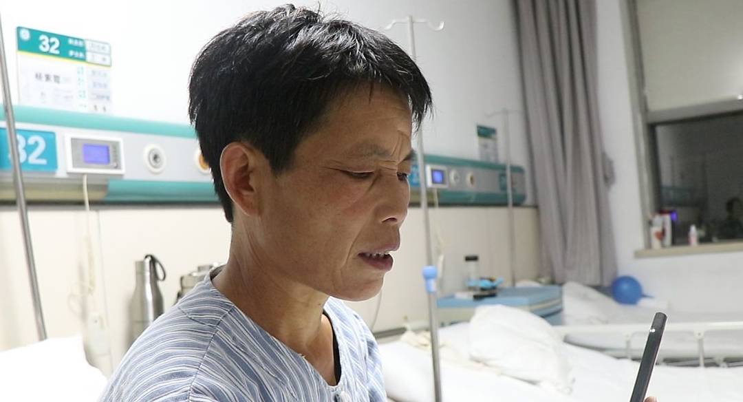 肝脏|晨起的3个习惯,或比喝酒更伤肝,劝你趁早改正,别再傻傻忽视了