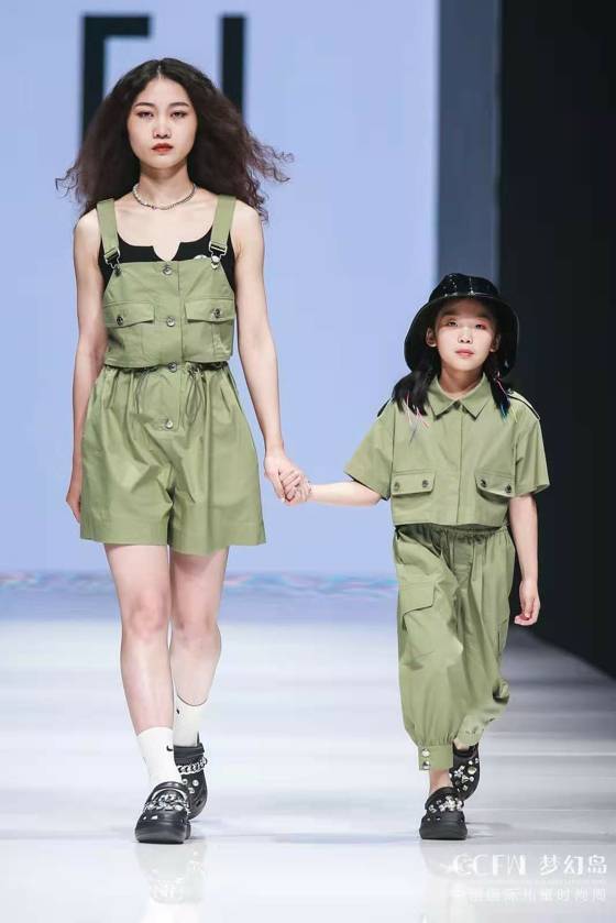 时装|E.I一爱亲子时装 自由生长的艺术家