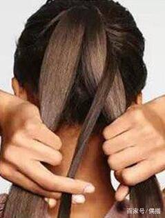 卷发|迪丽热巴《创2》惊艳亮相！卷发配仙女烫刘海，糊图都挡不住美貌