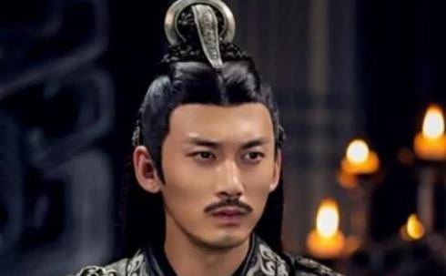 胡子|2年前露脸《陈情令》，2年后合作龚俊，剃掉胡子后观众都没认出来