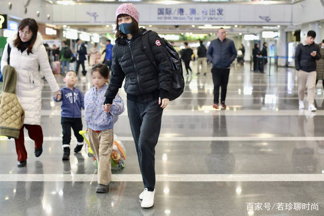 帽子|梅婷也太适合卷发造型了，看着温柔又妩媚，好有小女人的味道