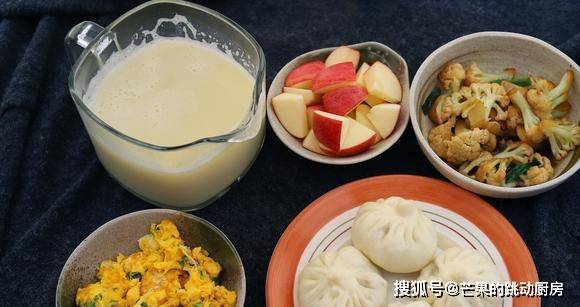 美食|晒晒我家小朋友的早餐，20分钟搞定，花了不到10块钱，便宜又丰盛