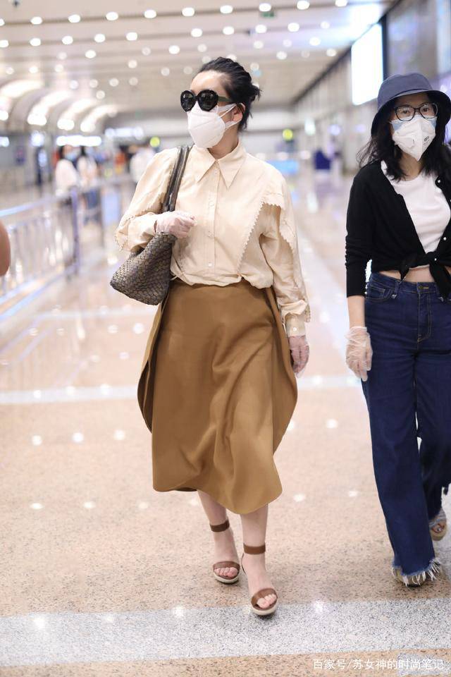 下装|脱下你的短裤吧，今年流行这7件下装，清爽又吸睛，美的让人羡慕