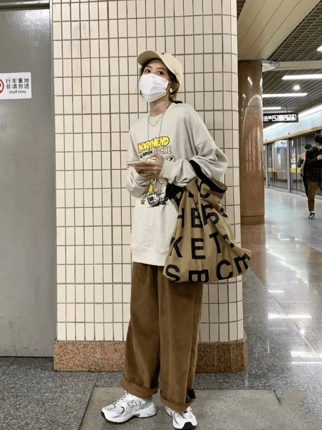 卫衣|换季时节衣服不必多买，有“套装”就足够了，省时省力又时髦洋气