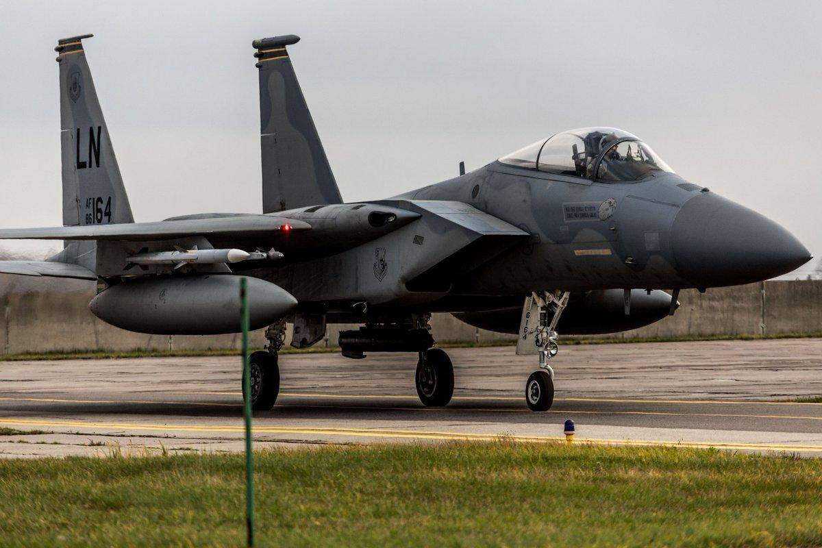 美国空军f15颇具神话,战损比达到104:0,中东却声明曾经被击落