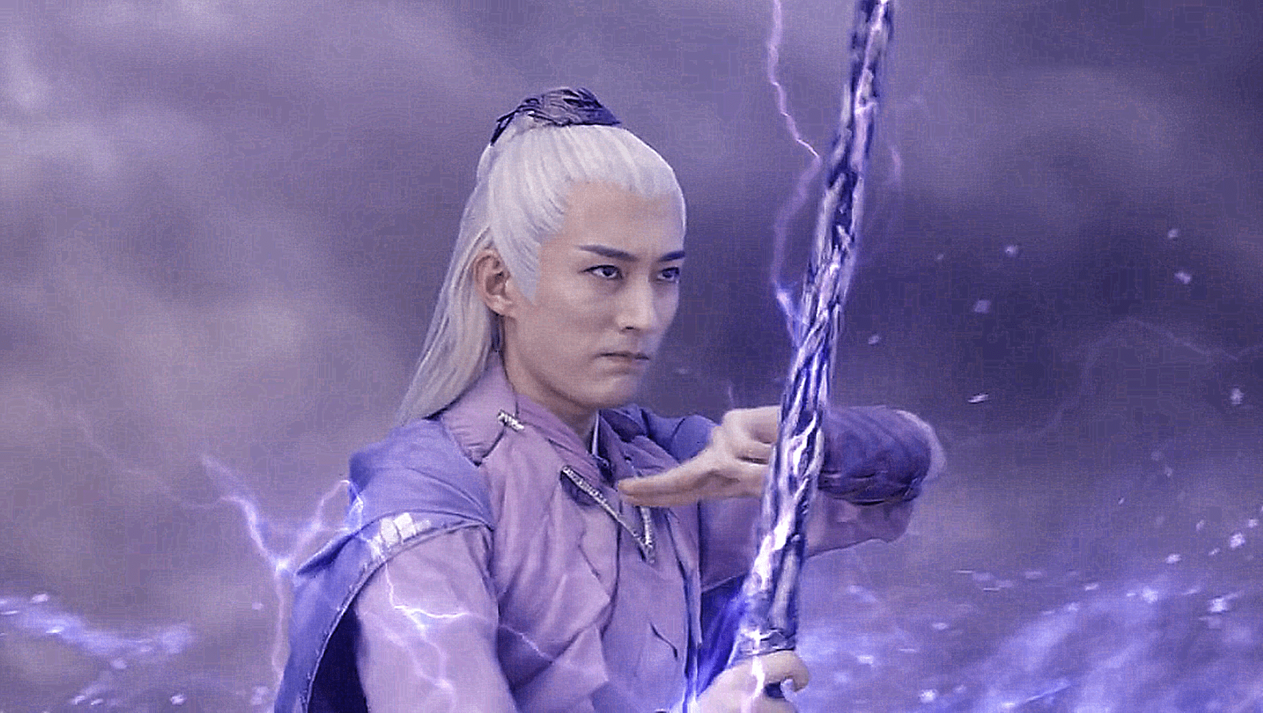 景昭|《千古玦尘》魔尊芜浣被废，暮光为她而死，她依旧不悔？最后疯了