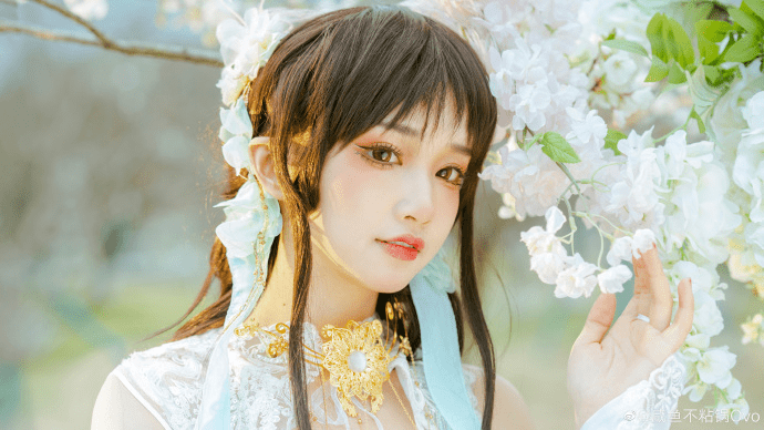 素人挑战半藏森林cos,网友惊掉下巴:景甜既视感,比半藏美10倍