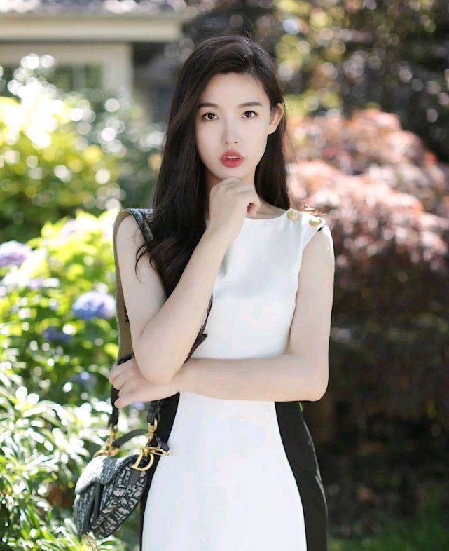 腰围|女生的服装穿搭很有讲究，穿对了不仅显高又显瘦，而且优雅又大气
