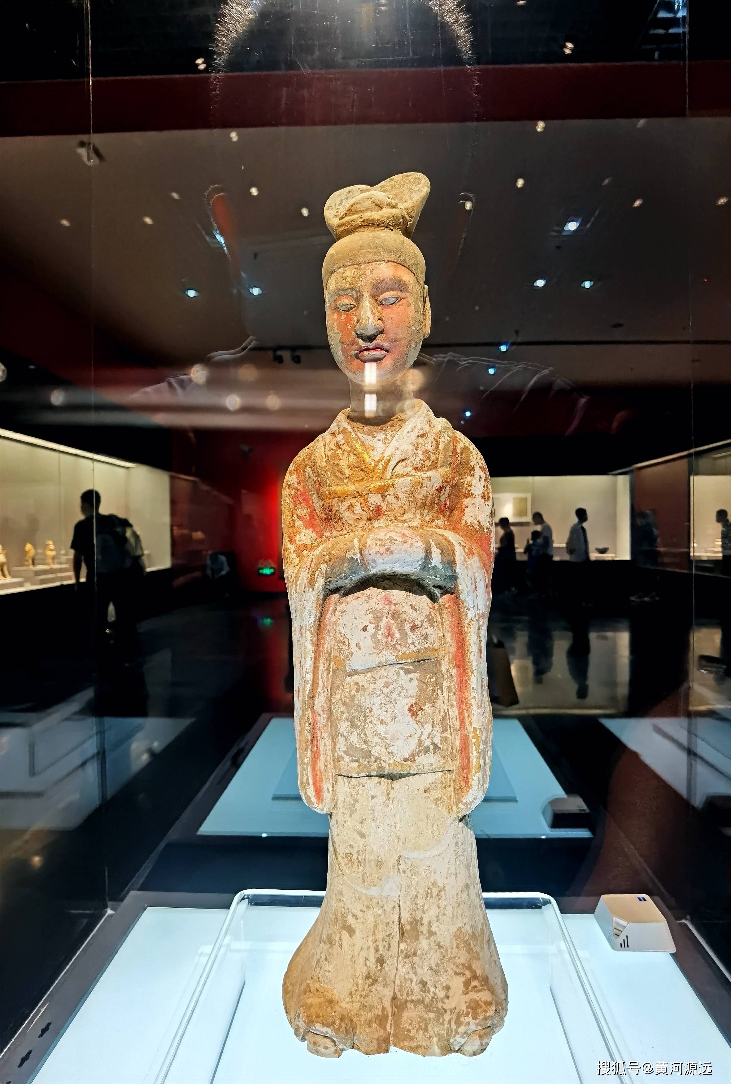 雨中参观河南洛阳博物馆,见证华夏文明与古都雄风_历史