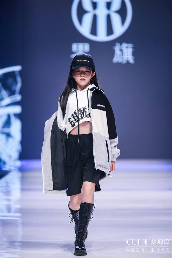 时间|“时间定格”青少年潮牌界旗冬季新品发布