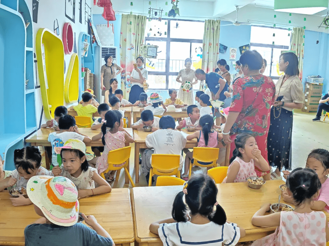 活动|走近孩子 陪伴成长｜园外园朝阳园半日开放暨学期末汇报活动