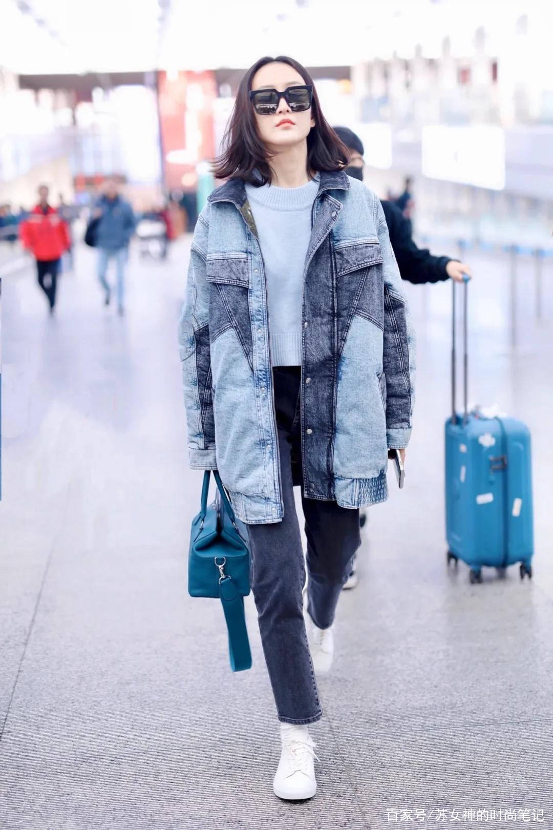 杨幂|聪明的女人都不穿小开衫了,试试这件“明星同款”,洋气又减龄!