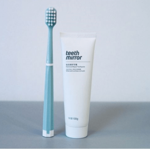 品牌|Teeth Mirror牙小护:深挖口腔背后的社交诉求,打造口腔护理“时尚单品”