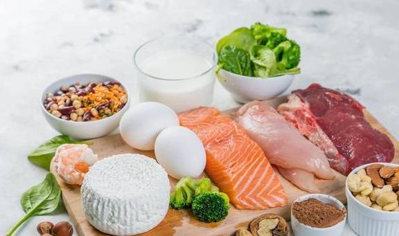 状态|起床后就要吃饭？别急，先做4件事，让你永葆年轻，60岁都不老