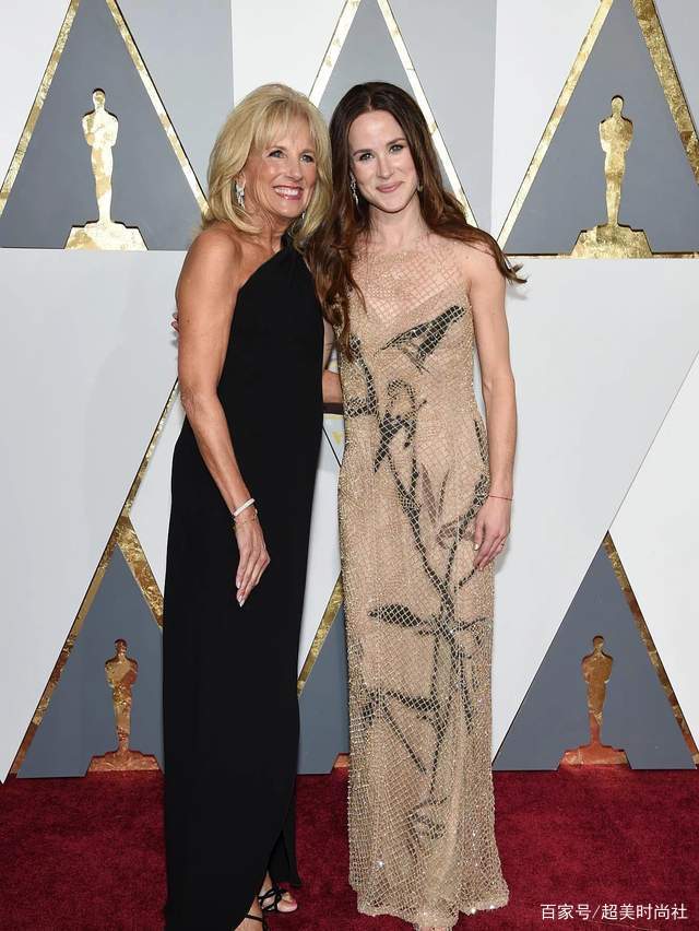 拜登|被称为下一个伊万卡?拜登小女儿朴素登场遭赞,不及伊万卡奢侈