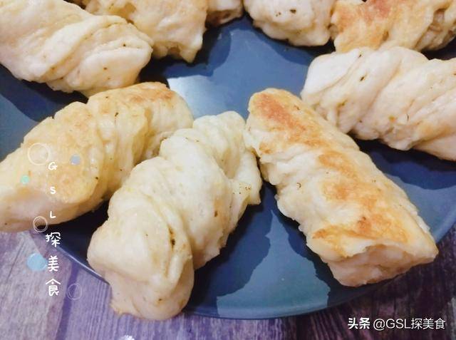 做法|早餐面食这样做,卷一卷,煎一煎,咸香劲道好消化,老少皆宜