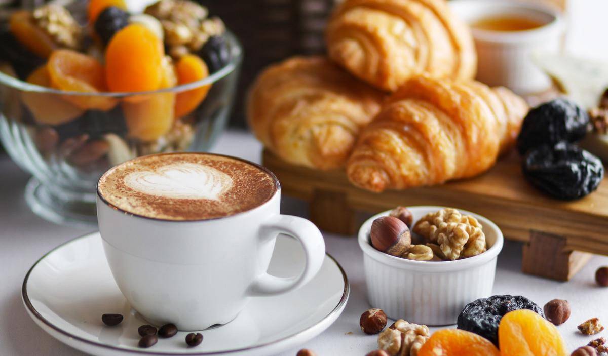 因为|见识了法国人的“进阶式”早餐,才明白什么叫单调,网友:没法吃