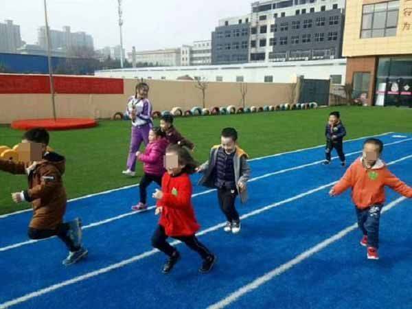 因为|孩子在幼儿园被老师打，该怎么办？家长可以从这5个方面着手解决