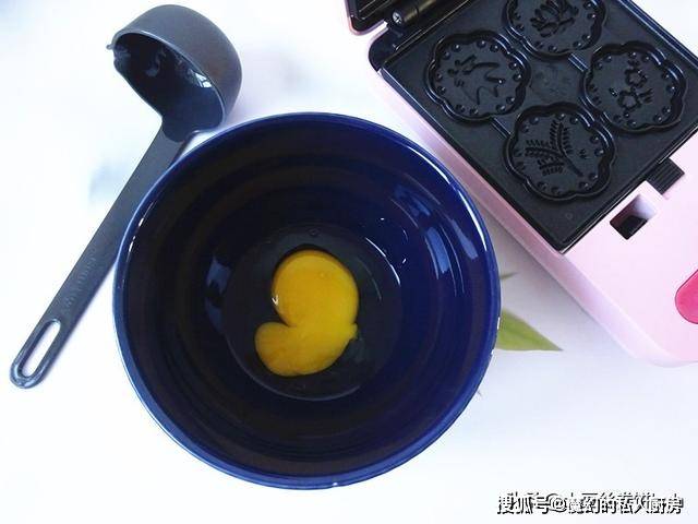 做法|这小点心5分钟一盘，冷热不同的口感太好吃，明天早餐还吃它