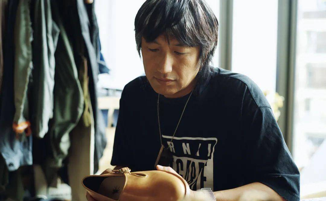 三原康裕如何运用解构将贝壳头vans匡威换底变成溶解鞋火爆全网的