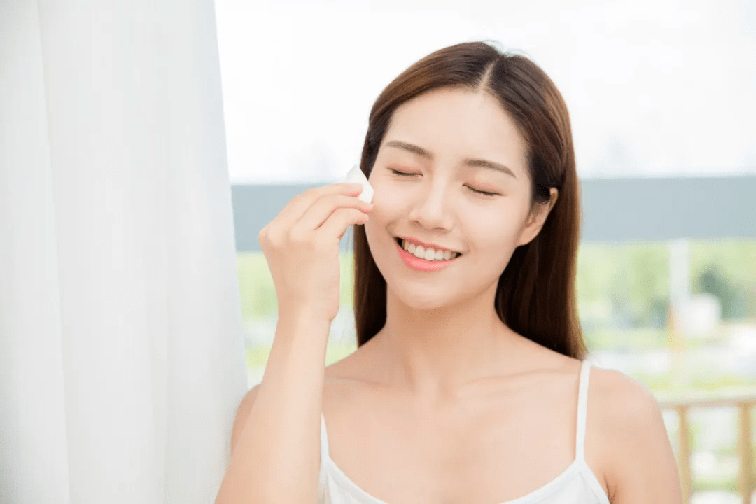 因为|【护肤小知识】夏季护肤的那些事儿……
