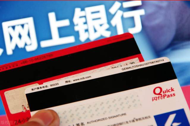 图文|90后设计师：毕业3年胖50斤，生产队的驴都没我忙