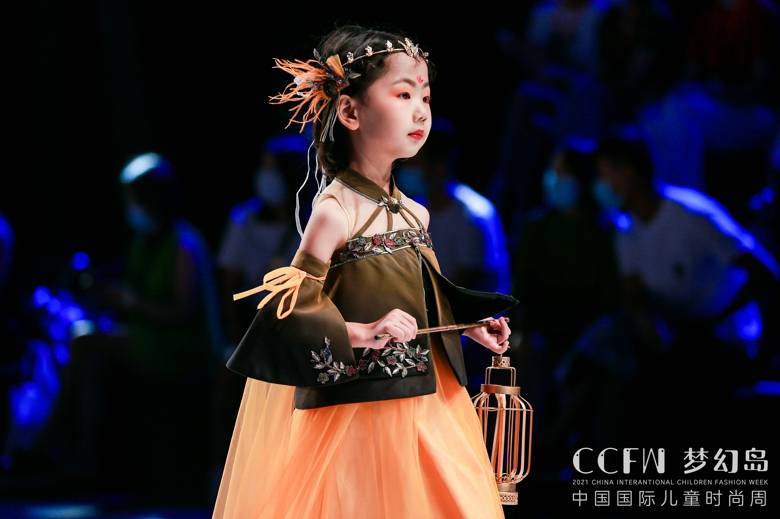 设计|繁花?惊鸿起,2021年，JUN君设计乘美而来