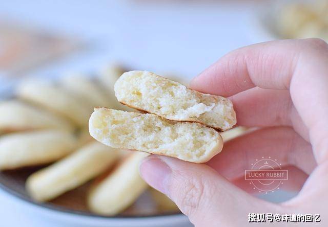 怎么做山药饼又软又薄 ad4d46438d9b4940a502f754ef643b8c.jpeg