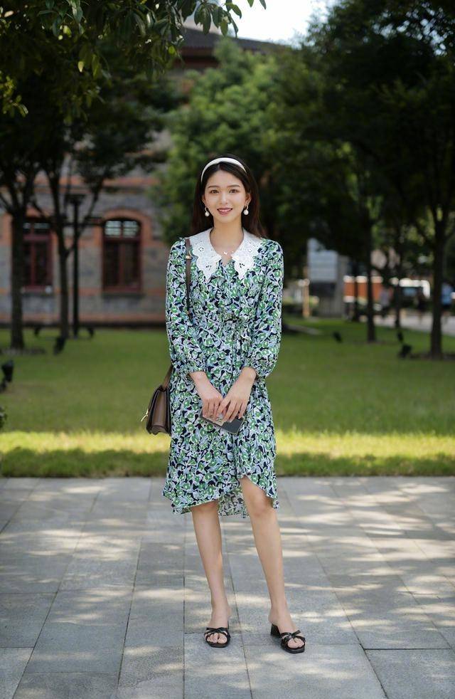 颜色|连衣裙推荐：8位小姐姐演绎花裙子不同穿法，换发型决定不同气质