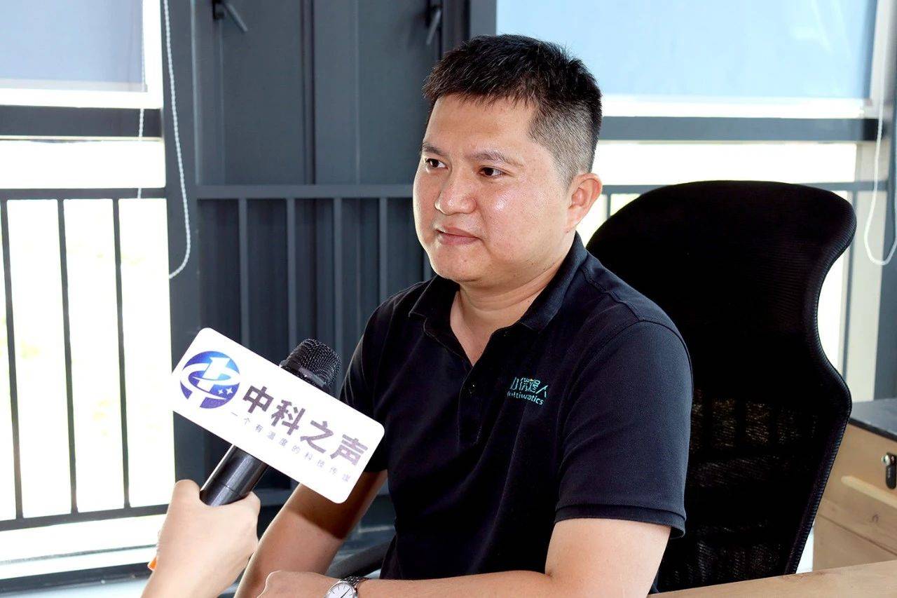 中科之声专访劢微机器人王川龙：赋能百业场内物流升级，开创全新高效用工模式