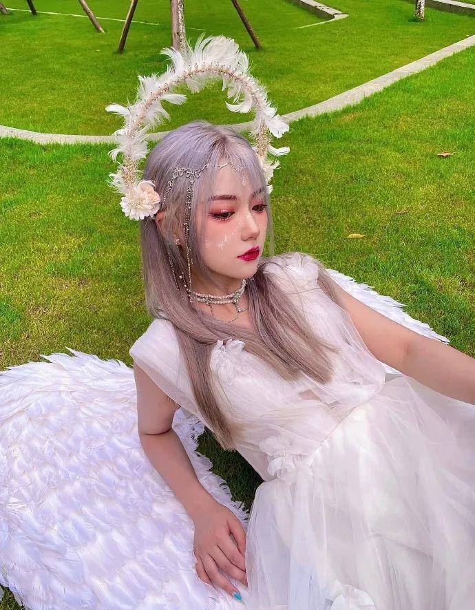 sama|软萌、御姐1秒切换！刀小刀的变装秀，你找到“正确”打开方式了吗？