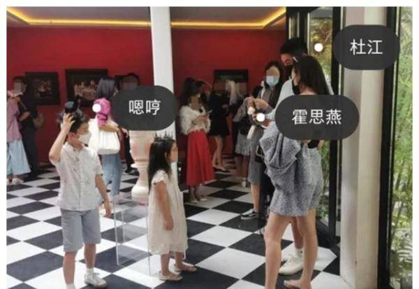 带着|继郑爽后，又一女星疑代孕生娃，多次被拍不承认，如今评论区沦陷