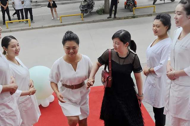 问题|嘉瑟琳天水旗舰店举办三周年庆典活动！