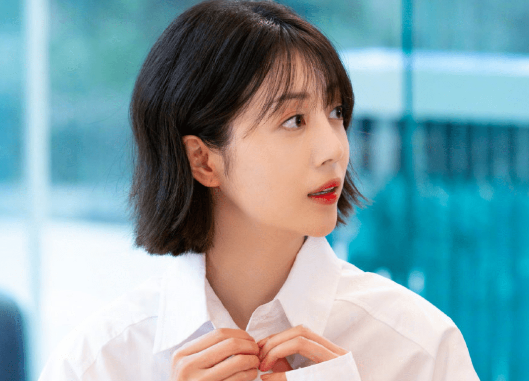 崩溃|4集演尽30岁职场女员工的人生百态，《我的邻居长不大》让人心疼