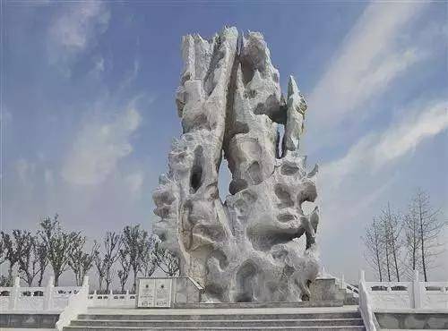 凤鸣海,让人流连忘返的地方~_奇石