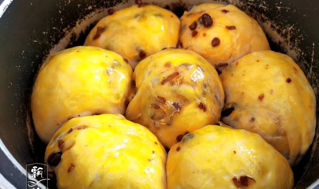 开火|面粉加红豆，早起电饭锅一蒸，比面包还好吃，做早餐特别棒