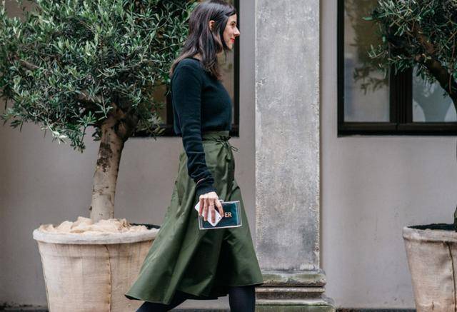 仙女|腰粗屁股大女人别瞎穿，多穿这样的裙子，遮肉显瘦又洋气