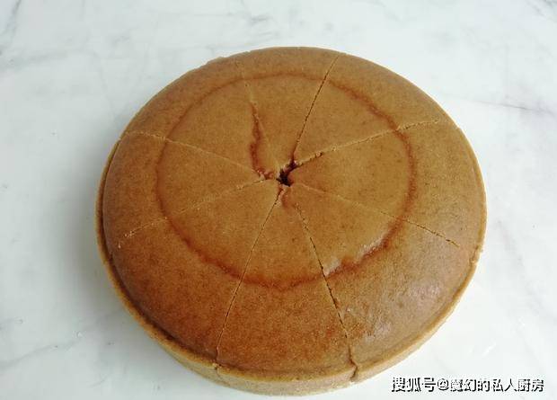 面包|它比馒头简单，比面包好吃，蒸一蒸就出锅，蓬松Q弹，太好吃了