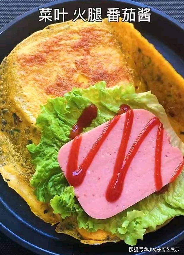 美食|明天早餐吃什么，来试一下这个特色早餐，2块馒头1块火腿1张生菜