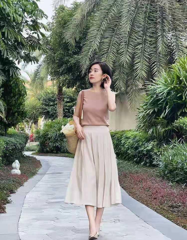 下半身|优雅的女人穿衣有讲究，既知性简约又高级大方，轻松美出新高度