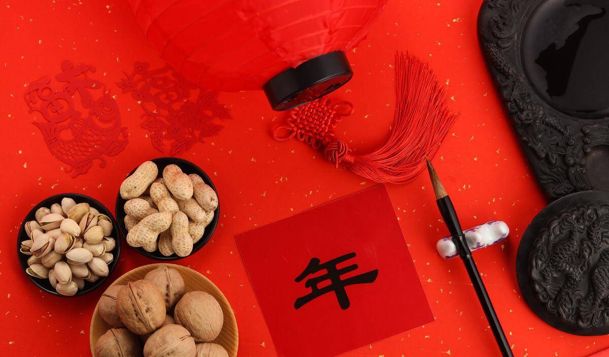花生糖|“就地过年”，除了嗑瓜子，别错过这4样小零食，好吃好看还不贵