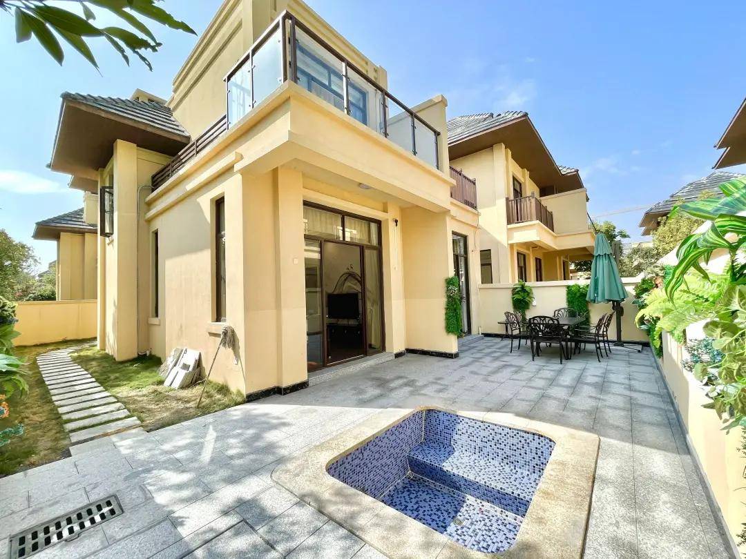 广东清远奥园英德心花小镇官方120万起别墅一套