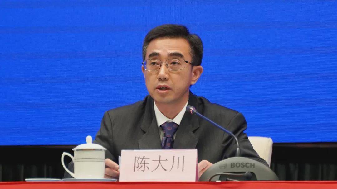 封开:建设省际廊道美丽乡村示范带//封开县县长梁健梅介绍,涉农资金