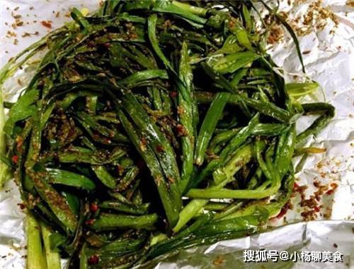 在家怎么做烤韭菜好吃 865169df15be422889668c544e50851f.jpeg