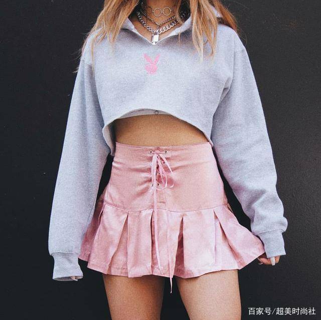 黑色|这个韩国网红好有才！爱买奢侈经典包做衣服，百变风格衣品也超好