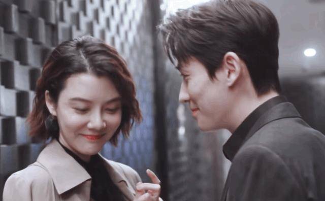 亲爱的|《亲爱的自己》烂尾后评分上涨？男主女二疑似HE，国产剧出了奇迹