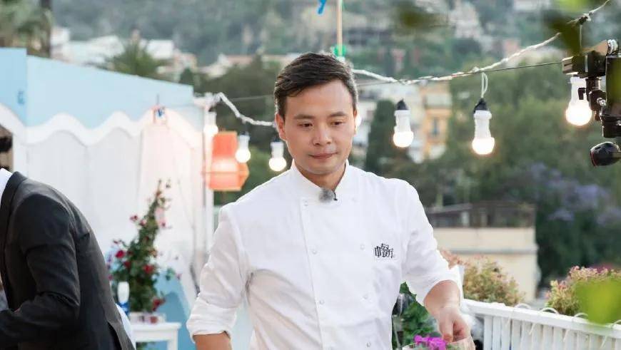 原创正能量中餐厅林大厨给河南捐百万急需物资准备过程好用心