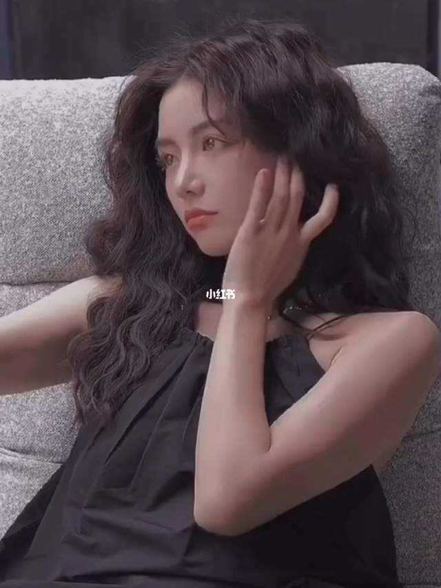 下巴|发型长型篇：你是哪一种长脸？适合什么发型？学会变迷你脸哦