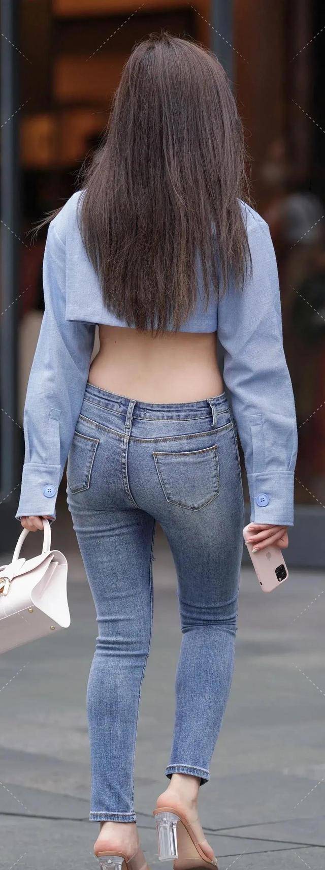 高跟鞋|美丽优雅的打底裤穿搭更显文雅范，展现姑娘的华美身姿，唯美俏皮